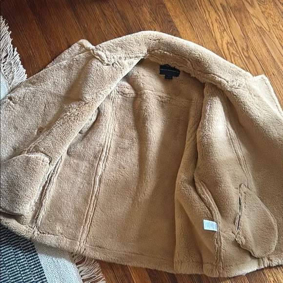 French Connection Black and Tan Teddy Jacket - Picture 4 of 8